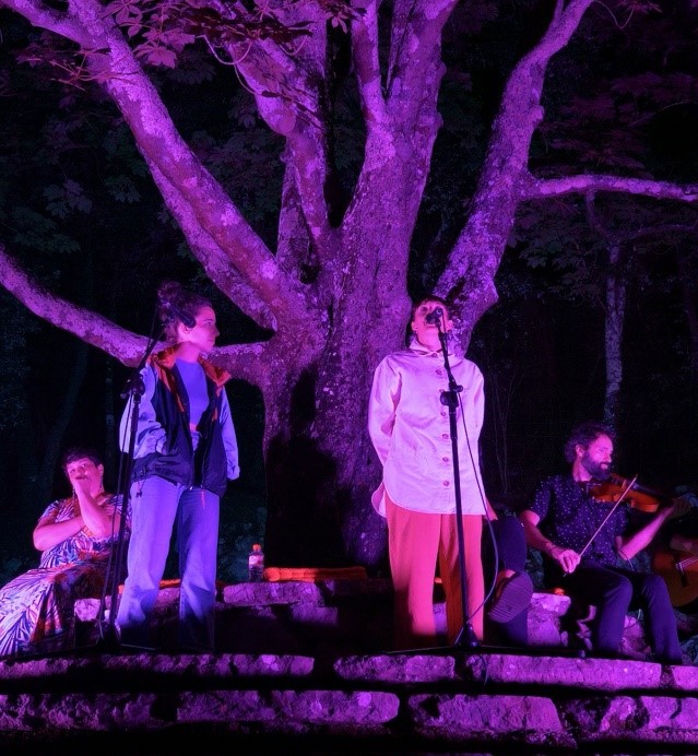elpobal's tweet photo. ✨ Ez da kasualitatea ✨
Bertsolarismo feminista saio paregabea… zuzeneko musikarekin! 🎶
Una sesión única de bertsolarismo feminista… ¡con música en directo! 🎶
📍 Muñatones Gaztelua (Muskiz)
🗓 Maiatzak 9, larunbata,19:00
🎟 Doan
 👉 https://t.co/efCyjOx3Kh
@BizkaiaKultura https://t.co/QQjtNwLPPx