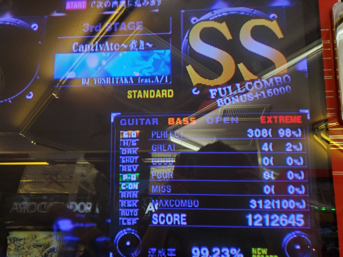 Ogu3rd's tweet photo. 秋葉原でキーマニとギタドラ新旧とパカパカやってきました(´ω`
CaptivAte 〜裁き〜 赤B これかなりお上手じゃない??
98%出たのでプレアンを(違)
#GFdm https://t.co/ygzXYiT5si
