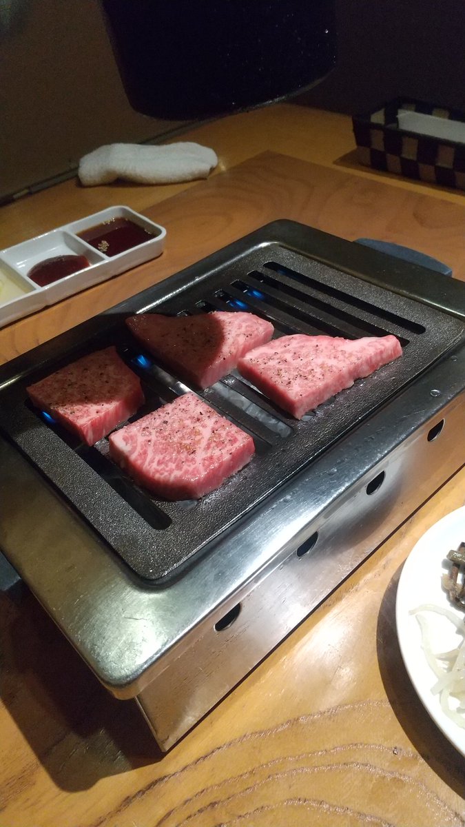 nanairo_sunset's tweet photo. みんなGWは楽しんでるかい？
うちはリタっ子とムーくんと3日間遊び倒したぜ✨ https://t.co/sJy1YcMwTQ