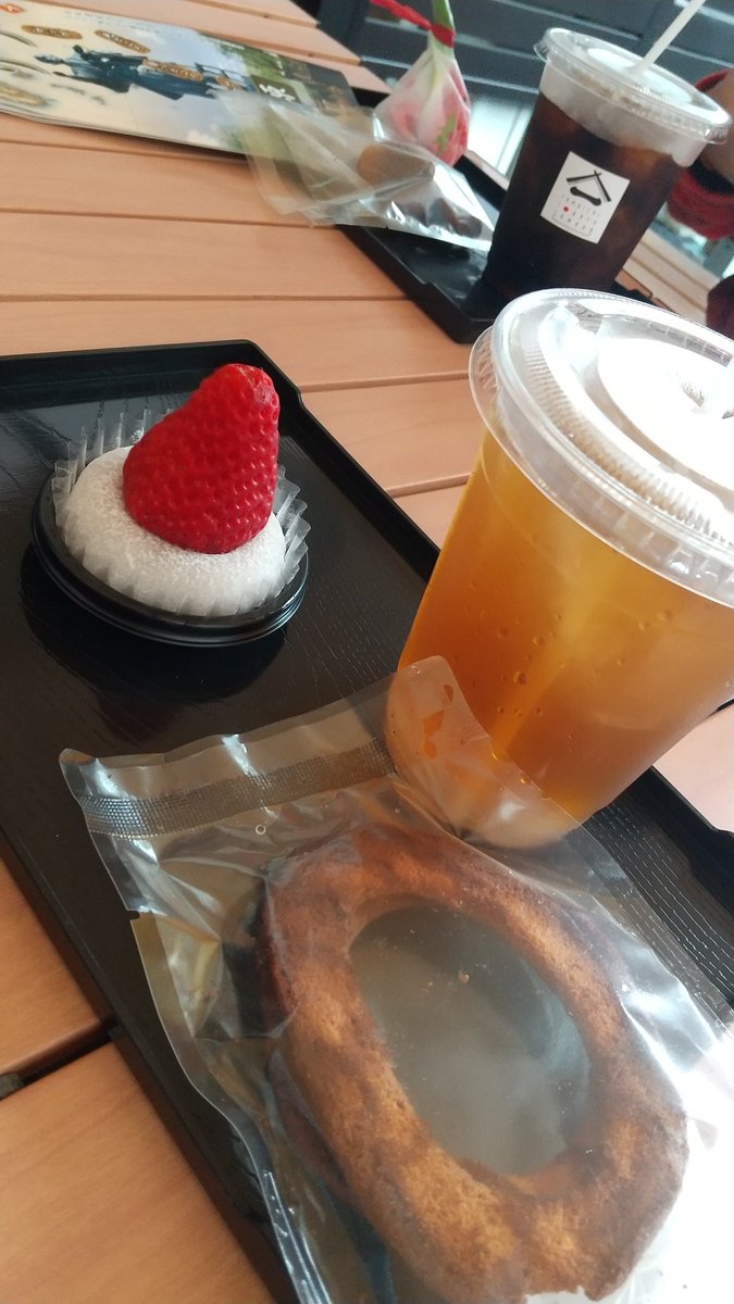 nanairo_sunset's tweet photo. みんなGWは楽しんでるかい？
うちはリタっ子とムーくんと3日間遊び倒したぜ✨ https://t.co/sJy1YcMwTQ