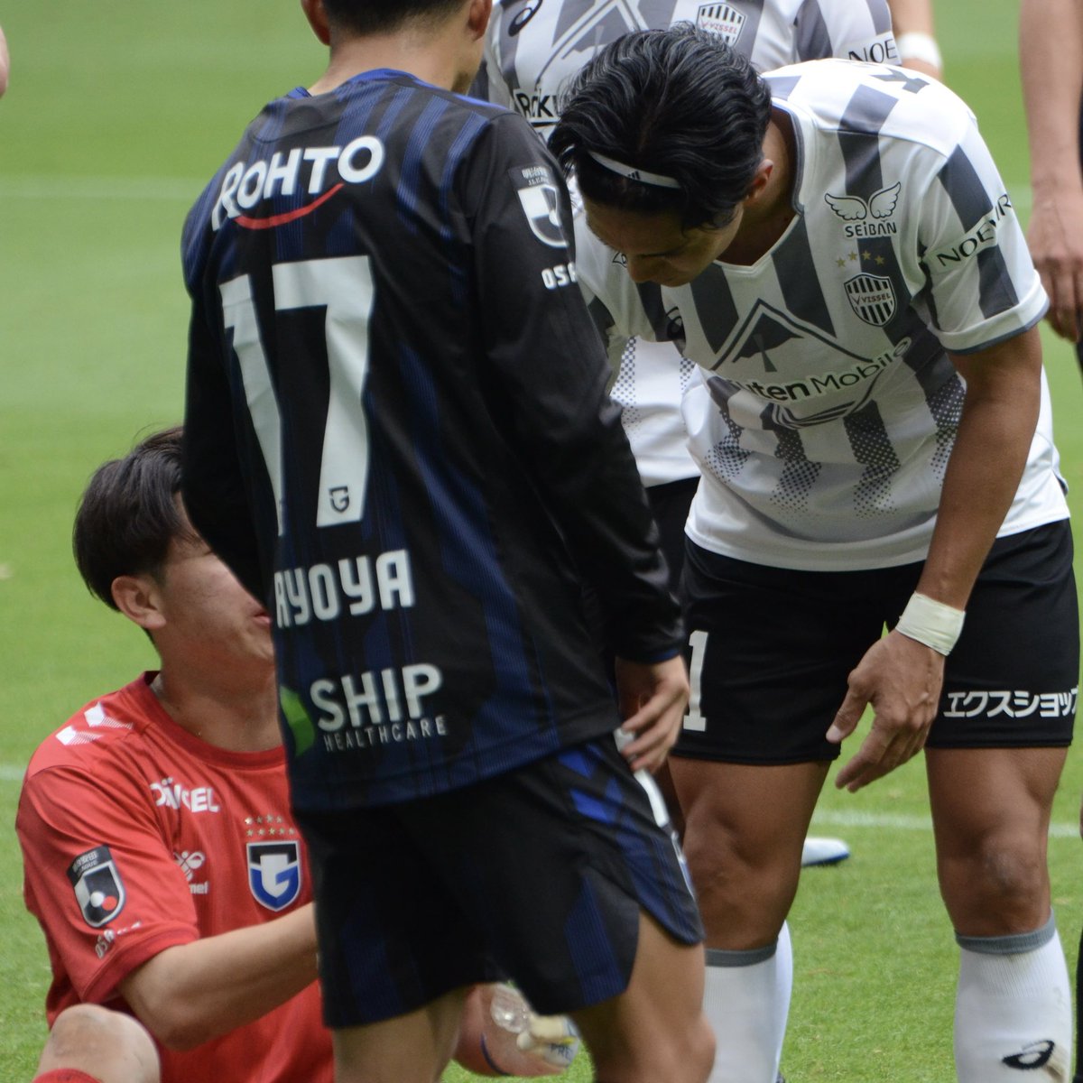 きずー tweet media