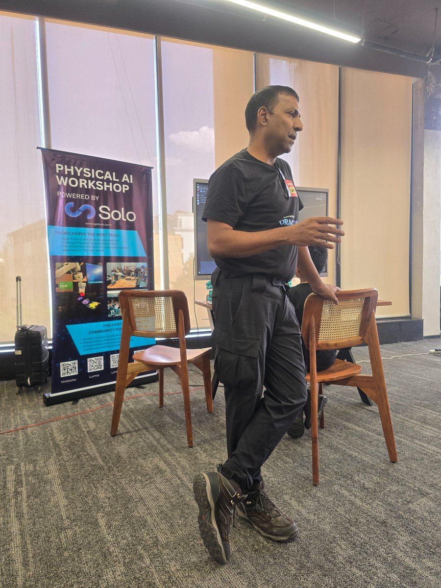 Anwaarullah's tweet photo. Physical AI Workshop kickoff by @CaptVenk in #Hyderabad https://t.co/dC9VDonCUx