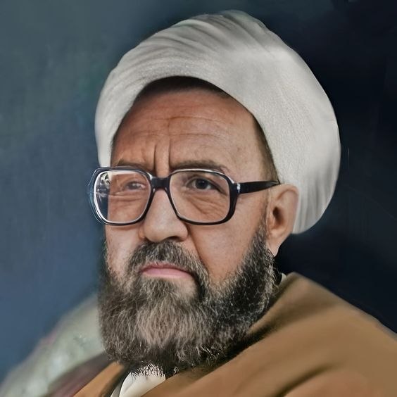 استاد شهید مرتضی مطهری:اگر ملتی همه چیز داشته باشد ولی شخصیت خود را ببازد
هیچ چیز نخواهد داشت
و خواه ناخواه در ملت های دیگر جذب می شود

#سپاس_معلم