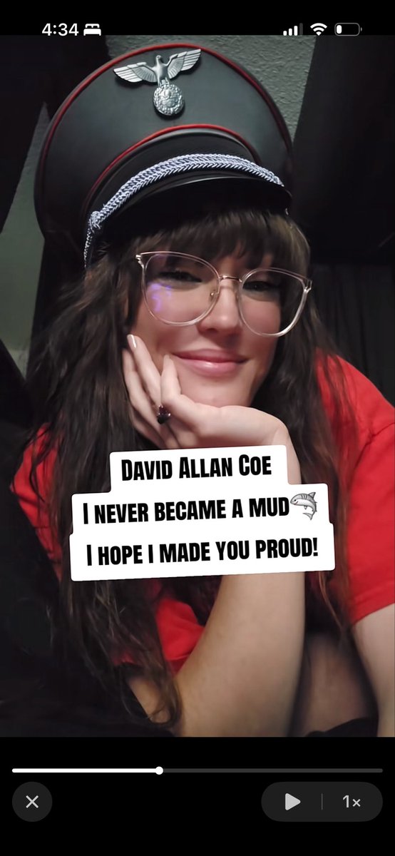 solangeloverr's tweet image. This is such loser behavior I’m anti this b*tch how profile pic is basically her as a 🌶️star 

#bringbackshaming #loser #anti