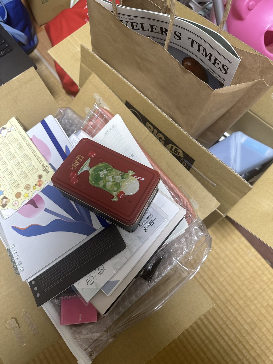 かおる tweet media
