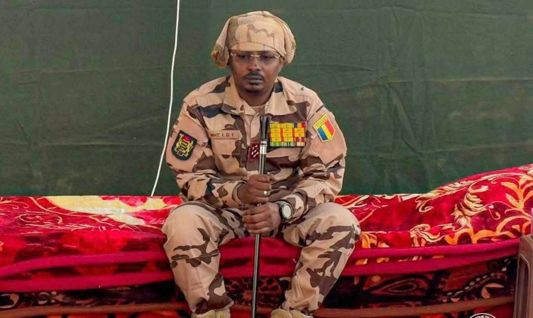 TchadOne's tweet image. #Tchad 🇹🇩 Exclusif ‼️ | Acculé et fragilisé, le régime de Mahamat Kaka prépare un « dialogue politique » de survie

Selon des sources TchadOne à la présidence et dans les cercles proches de l’opposition, le régime de Mahamat Kaka prépare discrètement un nouveau « dialogue
