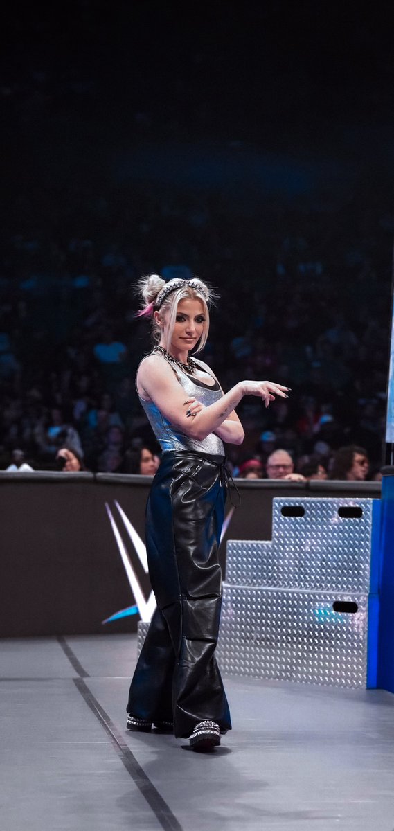 ItzVarun_____'s tweet image. Alexa Bliss Wallpaper!

#Smackdown