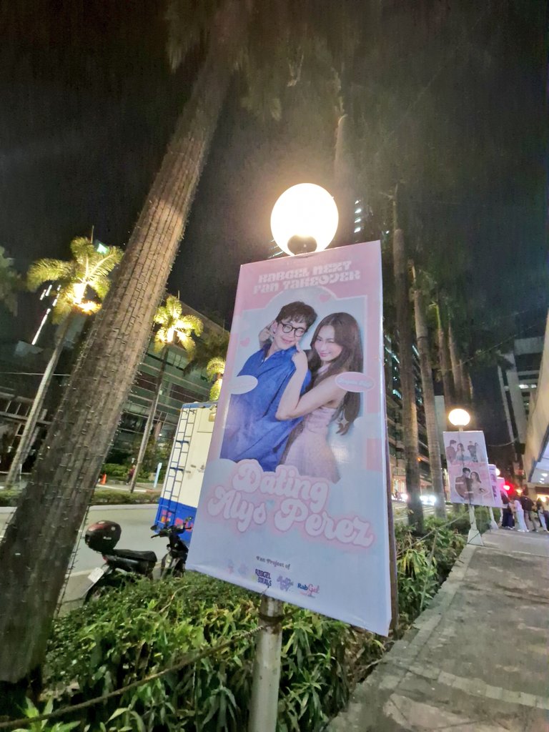 Eliegnaughb's tweet image. #NFT crumbs. 
Love u both all the way from our lil corner in the Visayas. Mwah 

RABGEL 1ST ANNIVERSARY
#GellyBinsForRabGel