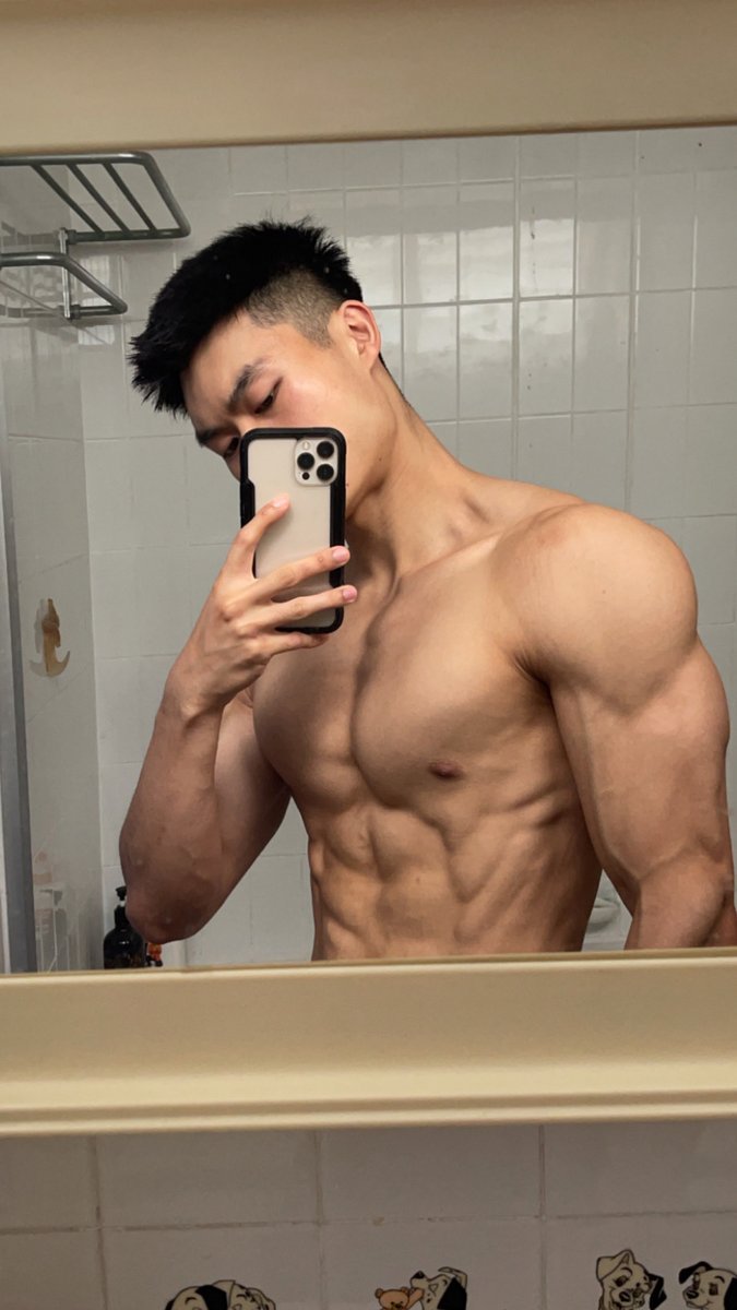 Aidenjinwc's tweet photo. get your vitamin D https://t.co/5C3eHduroH