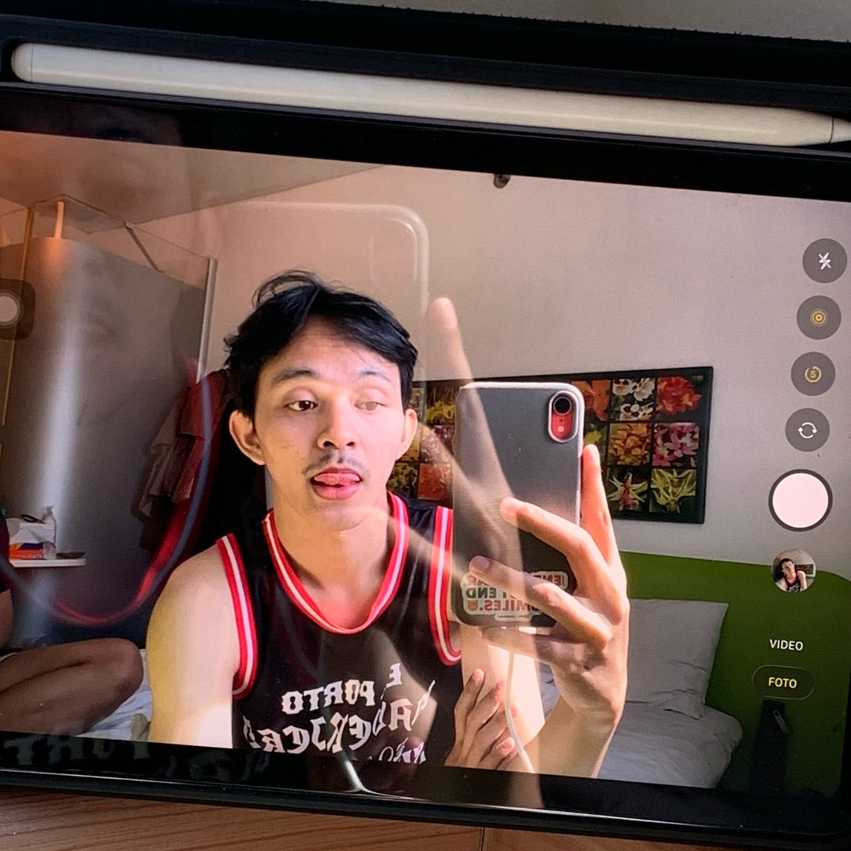 kev` tweet media