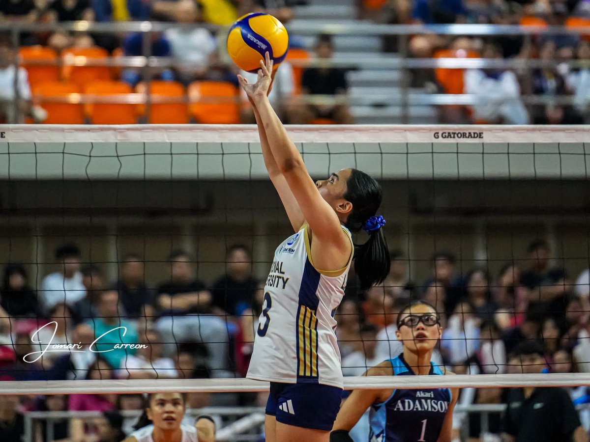 LADY BULLDOG of the match 🐶

CAMILLA LAMINA - 3 points 💥
1 attack
1 block
1 ace
6 exc. digs
34 exc. sets

Nadala mo na naman ang team to a Championship series, Lams. MARAMING SALAMAT 😭😭😭
