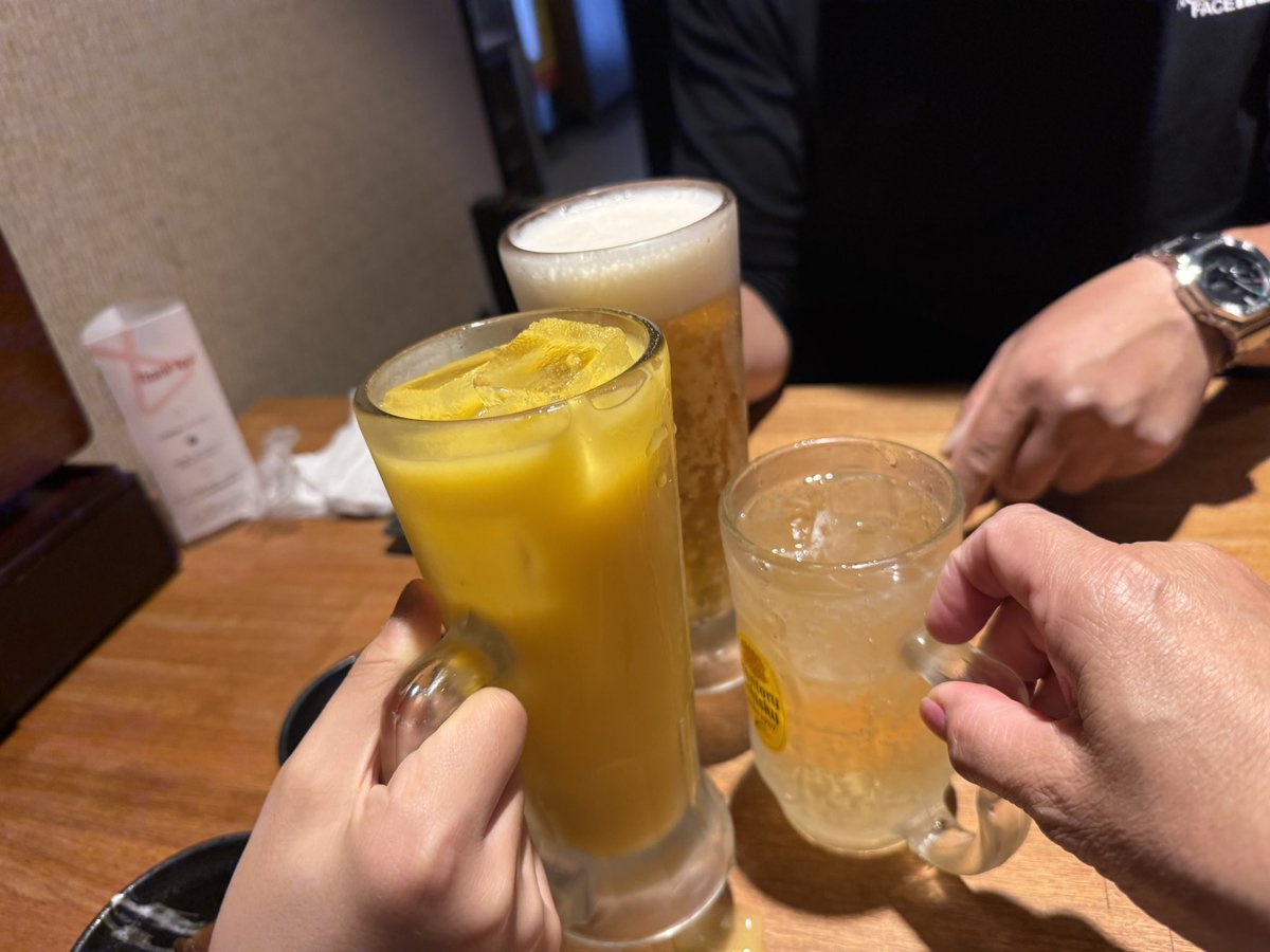 しほりん tweet media