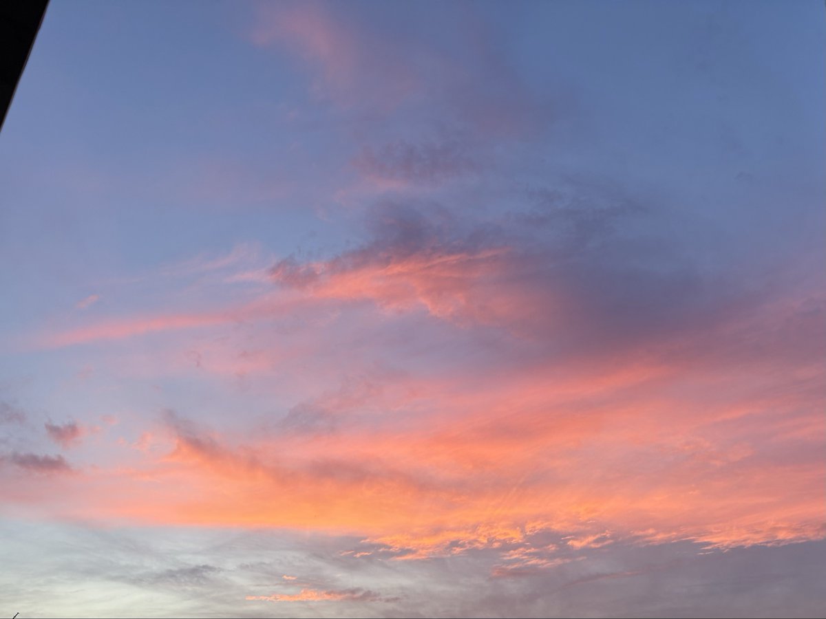 夕焼けに癒されながら帰宅！
しばらく現地行けないから勝ちたかったぜ…