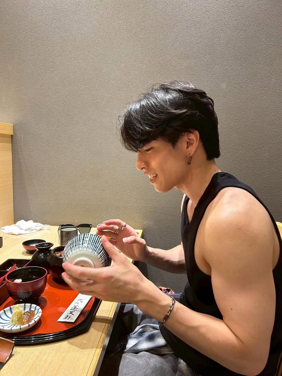 JAPANESE HOT MUSCLES tweet media