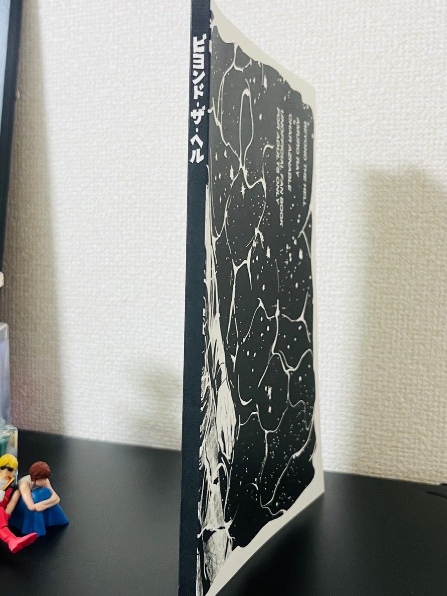 新刊の見本誌きた!紙ミニッツGAモノクロ印刷にピンク箔可愛いぞ!背幅に初めて文字入れてみた😼いいかんじ!! 