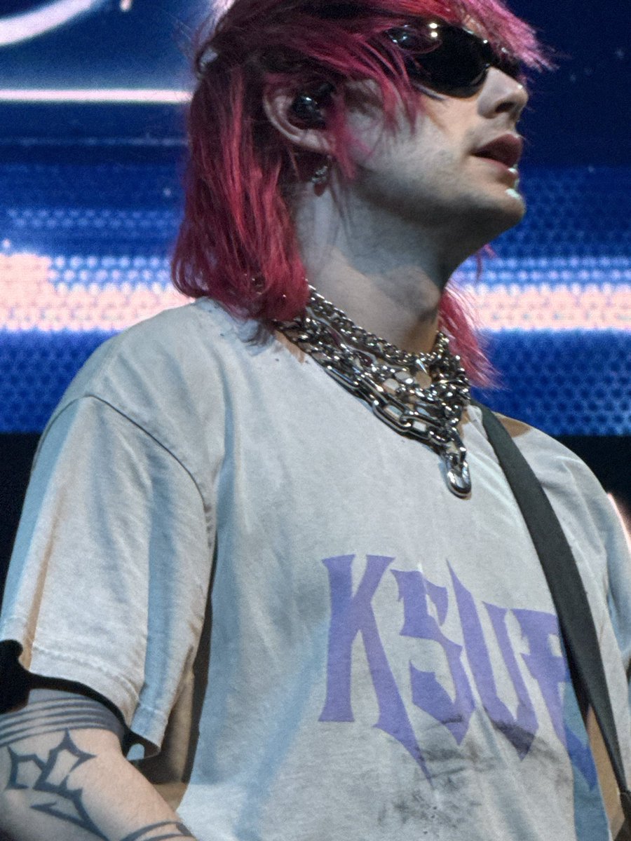 kaykay |-/ tweet media