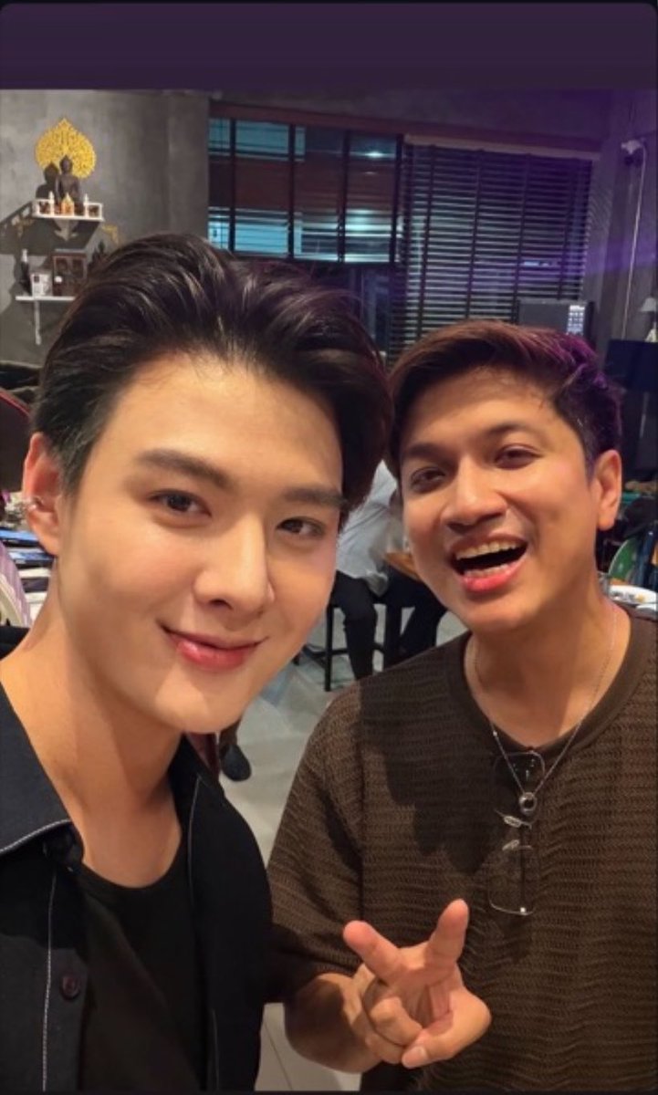 That must be the same day and same place where Saint met Tee Jets as well 🥰

#Saint_sup #MingEr