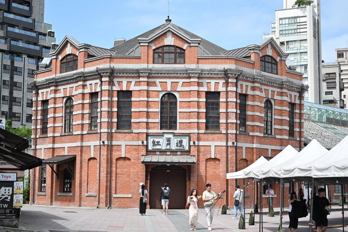 takedabishi8's tweet photo. てくてく
台北
近代建築 https://t.co/pCNPeQoRMg