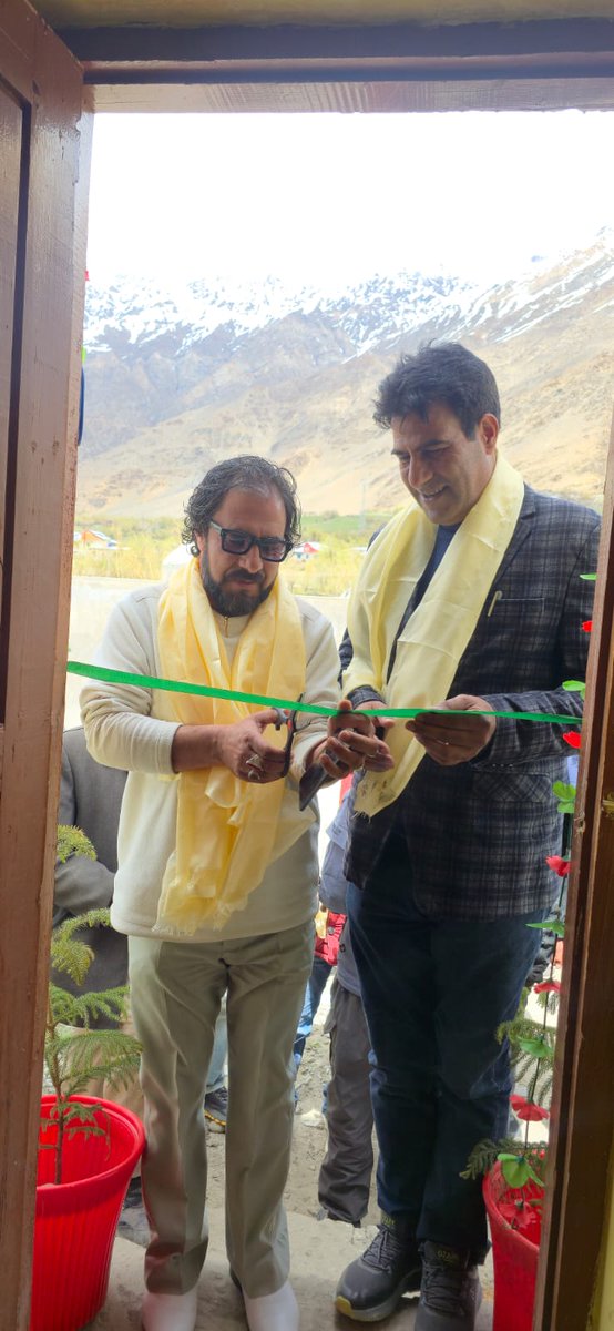 airnewskargil's tweet image. 3 community libraries inaugurated in Taisuru Constituency at Choskore, Kargee &amp;amp; Maita Khechoor by Councillor Abdul Hadi, boosting education &amp;amp; reading culture
Facilities to provide books, study spaces &amp;amp; learning support for youth
#Kargil #Education #YouthEmpowerment
@ashishkundra