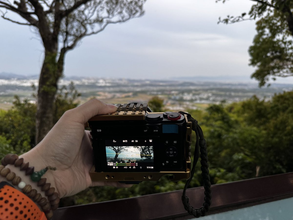 KozzMetal's tweet photo. S9でw      #LUMIX https://t.co/82N2nwlSO7