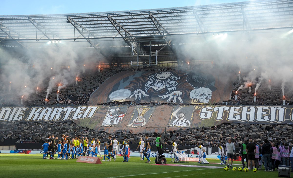 photo_curva's tweet photo. 🏟🇦🇹 LASK 4:2 Aaltach

LASK secured the cup after extra time in Klagenfurt, on a day when the stadium comes to life one time a year. While not as glamorous as the 2023 and 2024 finals featuring Sturm and Rapid, it was still a match well worth witnessing. https://t.co/rC7o77SdHa