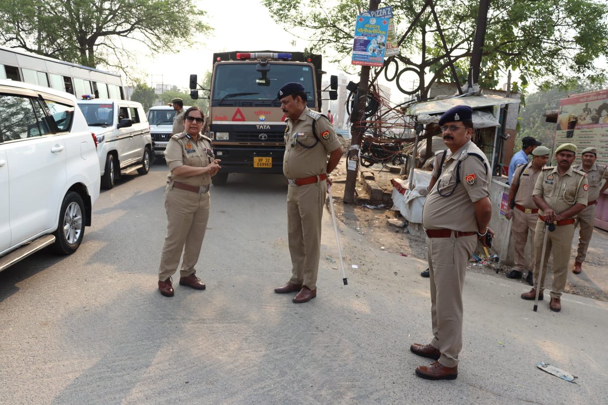 POLICE COMMISSIONERATE GAUTAM BUDDH NAGAR tweet media