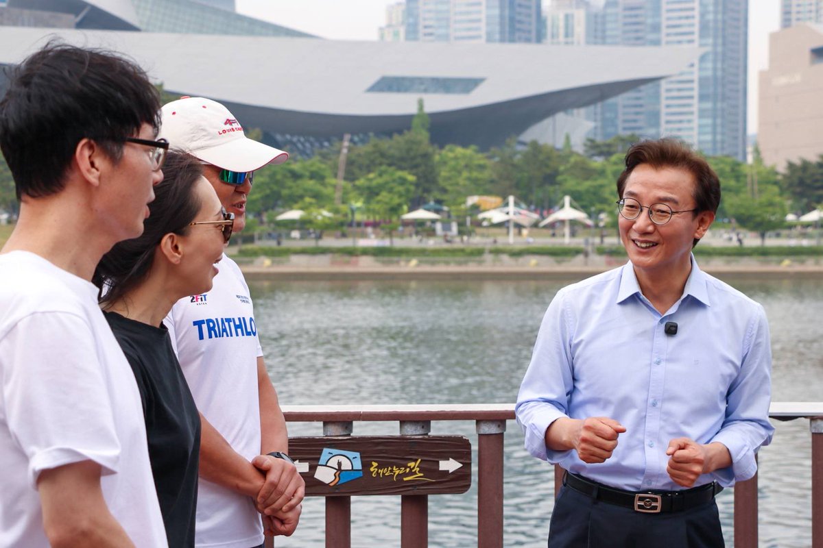 전재수 tweet media