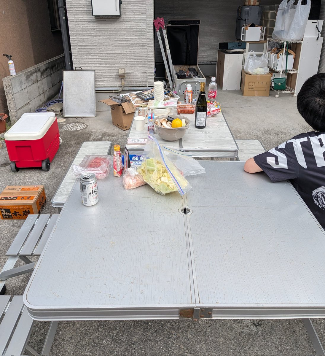 ysZyJy5omWzCmAH's tweet image. #晩酌
#BBQ
家の駐車場にて😁😁😁

今週もお疲れ様でした🍻🍻🍻😁