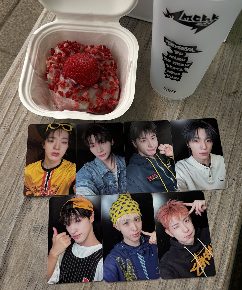듀이🍓 tweet media