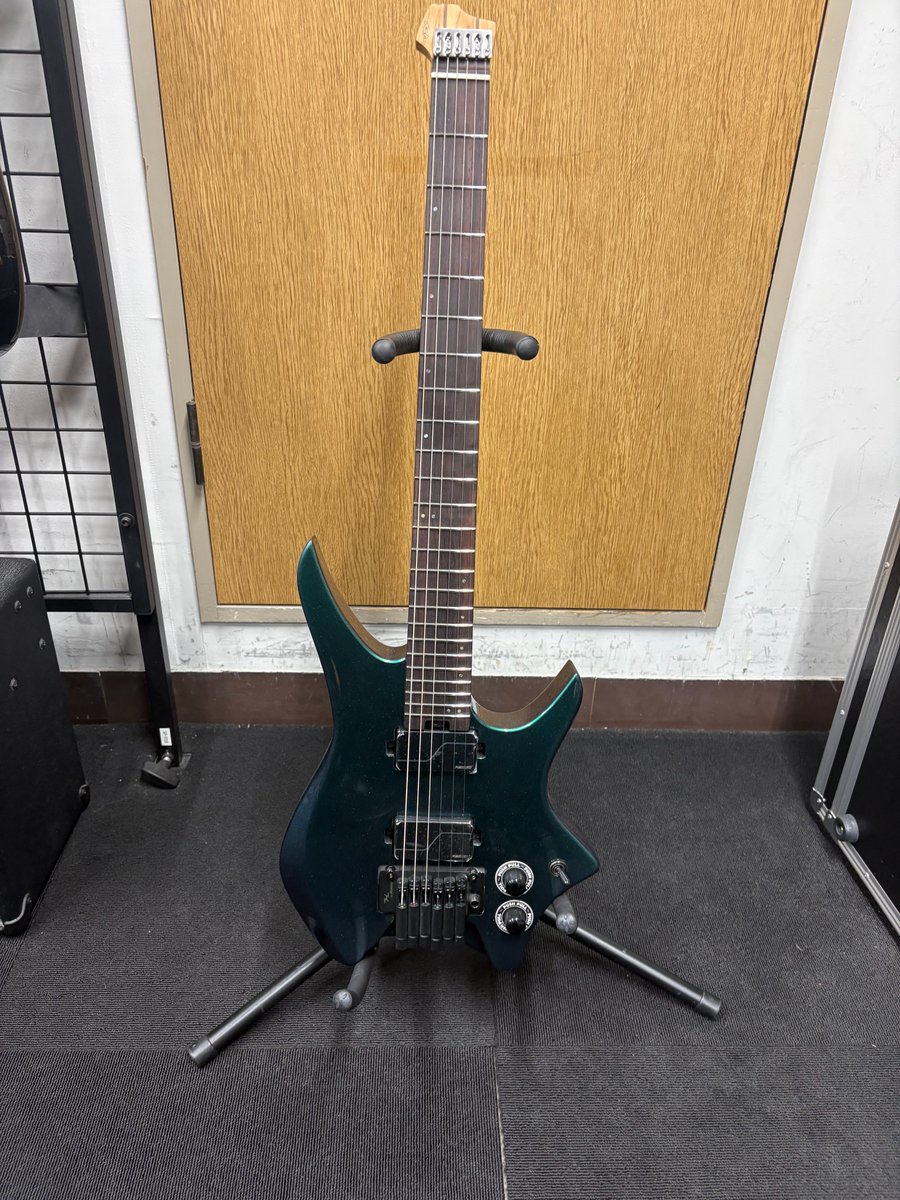 【純正Fishman搭載】HEX N600 ヘッドレスギター｜美品 HEX N600 Fishman Fluence搭載のヘッドレス機。 ハイファイでレンジ