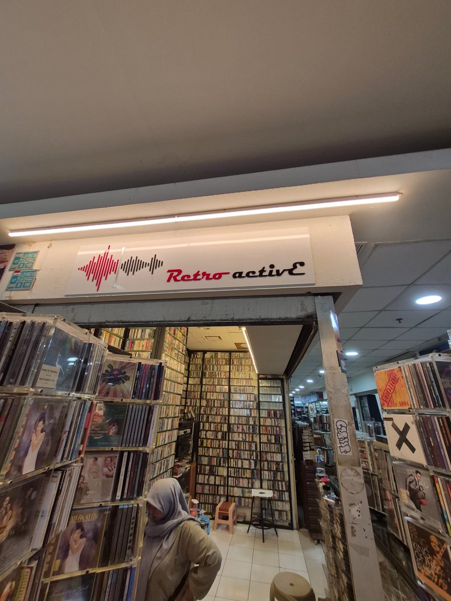 Finding di blok m yg lebih edan lagi: ALBUM X5 DAN TEENTOP DAN B.A.P (MASIH LENGKAP)