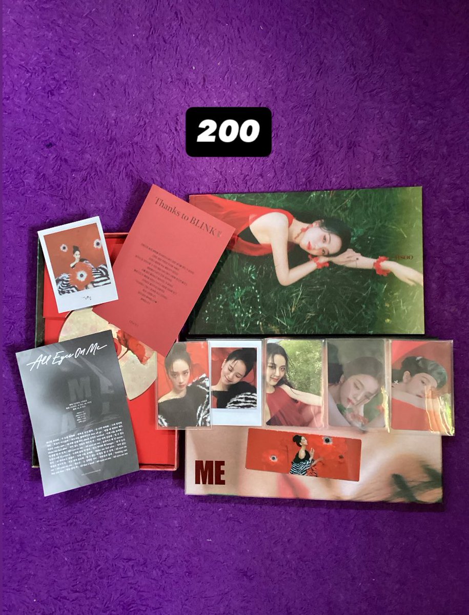 dy__08's tweet photo. wts album jisoo me fullset masih bisa negoo https://t.co/jvBeQZ9LZK