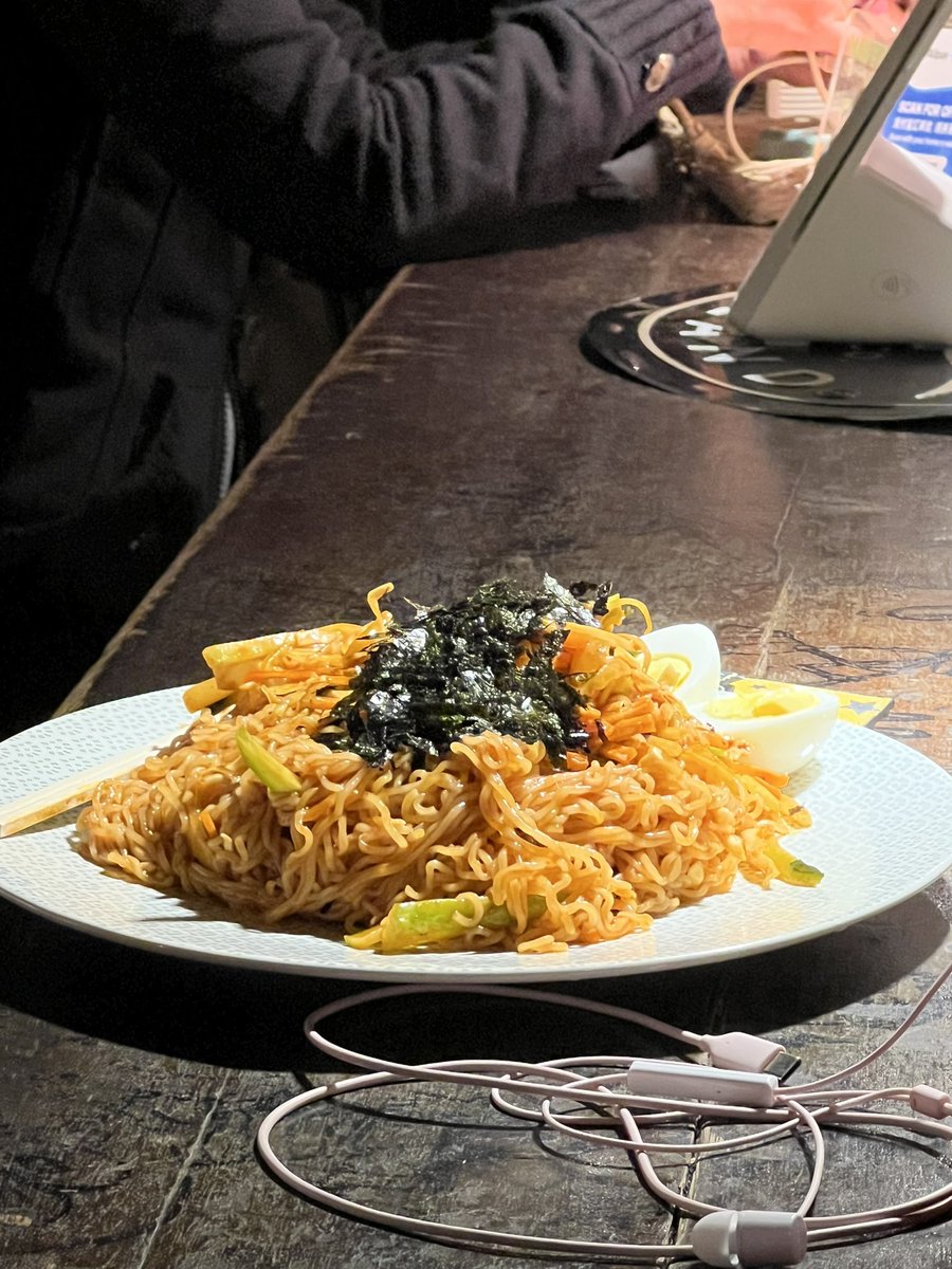 펍 오두막 tweet media