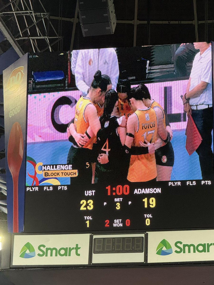axhria's tweet photo. super proud of my tigresa girls 💛 still a great finish, nilaban at pinusuan! mahal na mahal ko kayo!

salamat sa 11 years kapitana detdet 🥹 anong gagawin kung wala kaaa : (( #UAAPSeason88 https://t.co/6ZkbSvoX1v