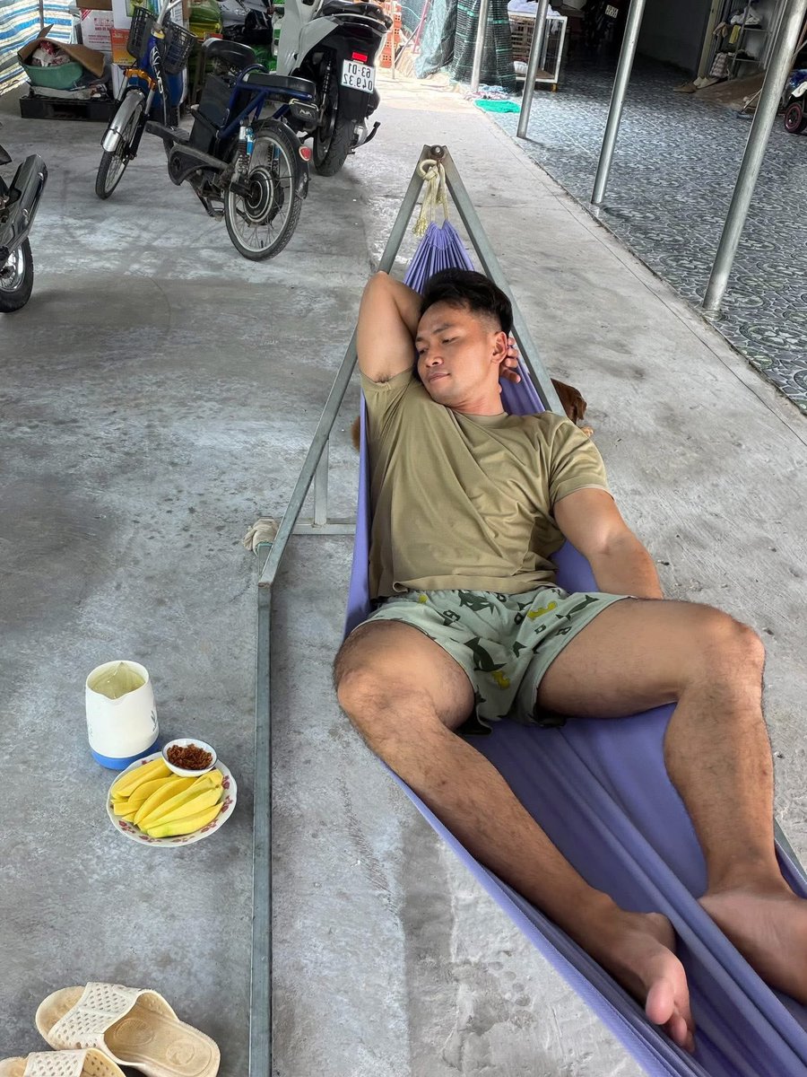 phudamdang0807's tweet photo. Anh này nhìn ngon quá à
Có ai bú cu anh này chưa
Top nhìn dâm vãi https://t.co/iQlnuXhrs1