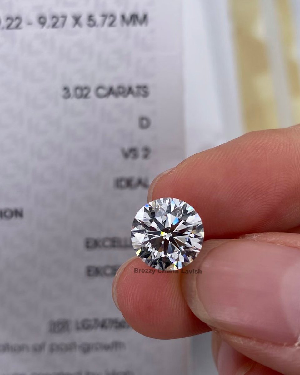 BrezzyLavish's tweet image. Stunning Round Brilliant Lab Grown Diamond 
✨ 3.02 CT | D Color | VS1 ✨
----(020526D)---
🌐 lavishlabgrowndiamond.com 
📱 +91 94848 41948
#LabGrownDiamond #RoundBrilliantDiamond #DColorDiamond #VS1 #LuxuryJewelry #DiamondLover #LavishDiamonds #lavishlabgrowndiamond #lavishdiamond