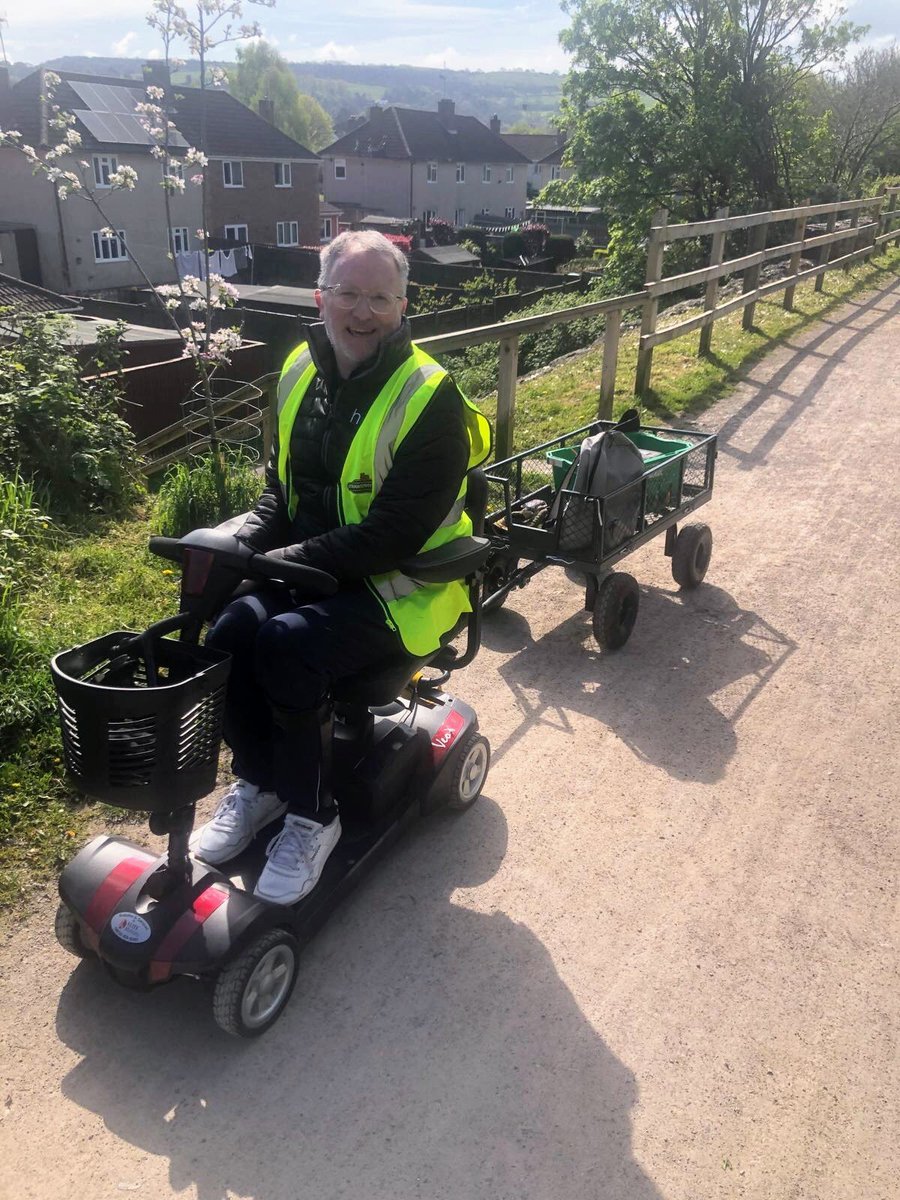 StrawbLine's tweet photo. It’s great to see new volunteers out enjoying themselves on the path. And to all those that have joined us from Shepton to Congresbury…. Welcome 🥰

All we ask is you bring your smile, enthusiasm and energy. Enjoyment virtually guaranteed 😇.

https://t.co/BhARwvGjPF https://t.co/TpVd0UIek3