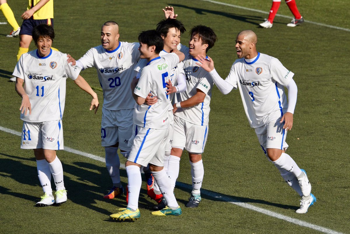 AssisDeivisson's tweet photo. 久しぶりに友人のロドリゴ・カベカと再会した。 🫡🤝🏾

私たちは多くの物語を覚えています。 😁 https://t.co/FLzeSQWVNP