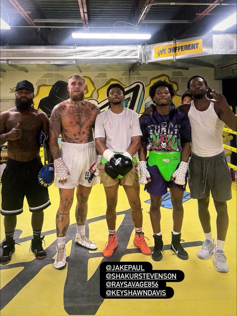 Boxingego's tweet photo. Shakur Stevenson wants to help everyone else TRAIN for their fights to beat his Common Rivals, but he don't have his own announced fight? The game has changed! Shakur "The Helper" Stevenson CTFU #TheHelp https://t.co/27pQqw1epz