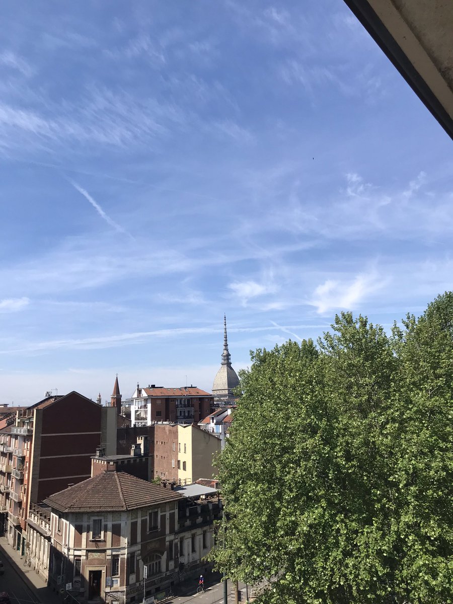 VPrivaci's tweet image. Mi sono svegliata malissimo, si stanno dando da fare per preparare una settimana di merda. Torino