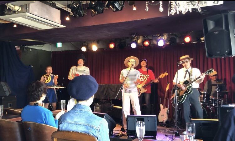 昼間から渋谷の街が似合うグッドミュージックライブ！
とても耳と心が潤った…

TOILET&amp;C’MONMUSICS 
ELEKIBASS

DJ痛風ことDJ植木雄人
思いがけずuesisが再来！
(熱すぎるDJで植木さんは結局4回Tシャツを着替えた😂)