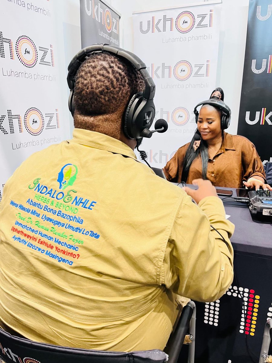 ukhozi_fm's tweet photo. 📍Durban Exhibition Centre, 28th Durban Business Fair
#DBF28 #UkhoziFM https://t.co/5hXFqp6f1s