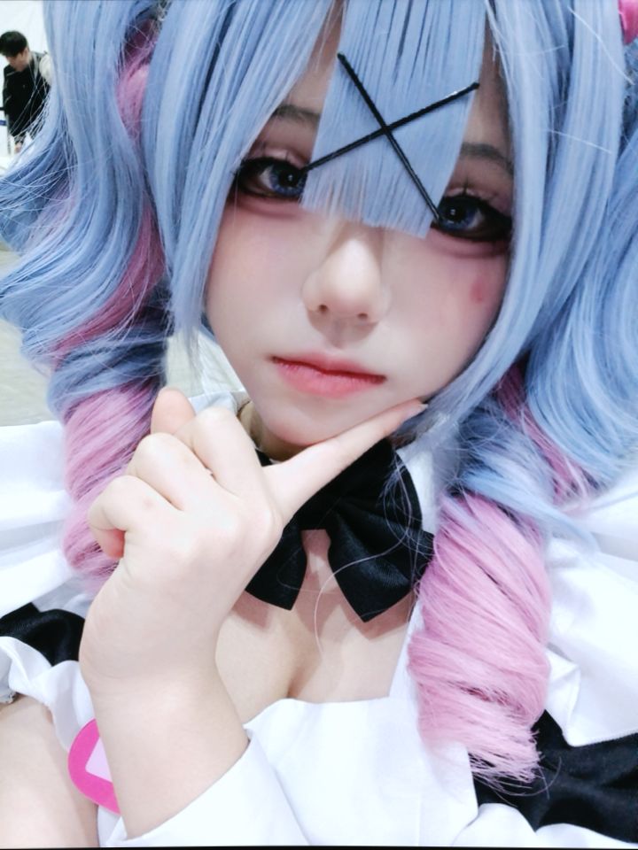 사라 ◠‿◠ tweet media