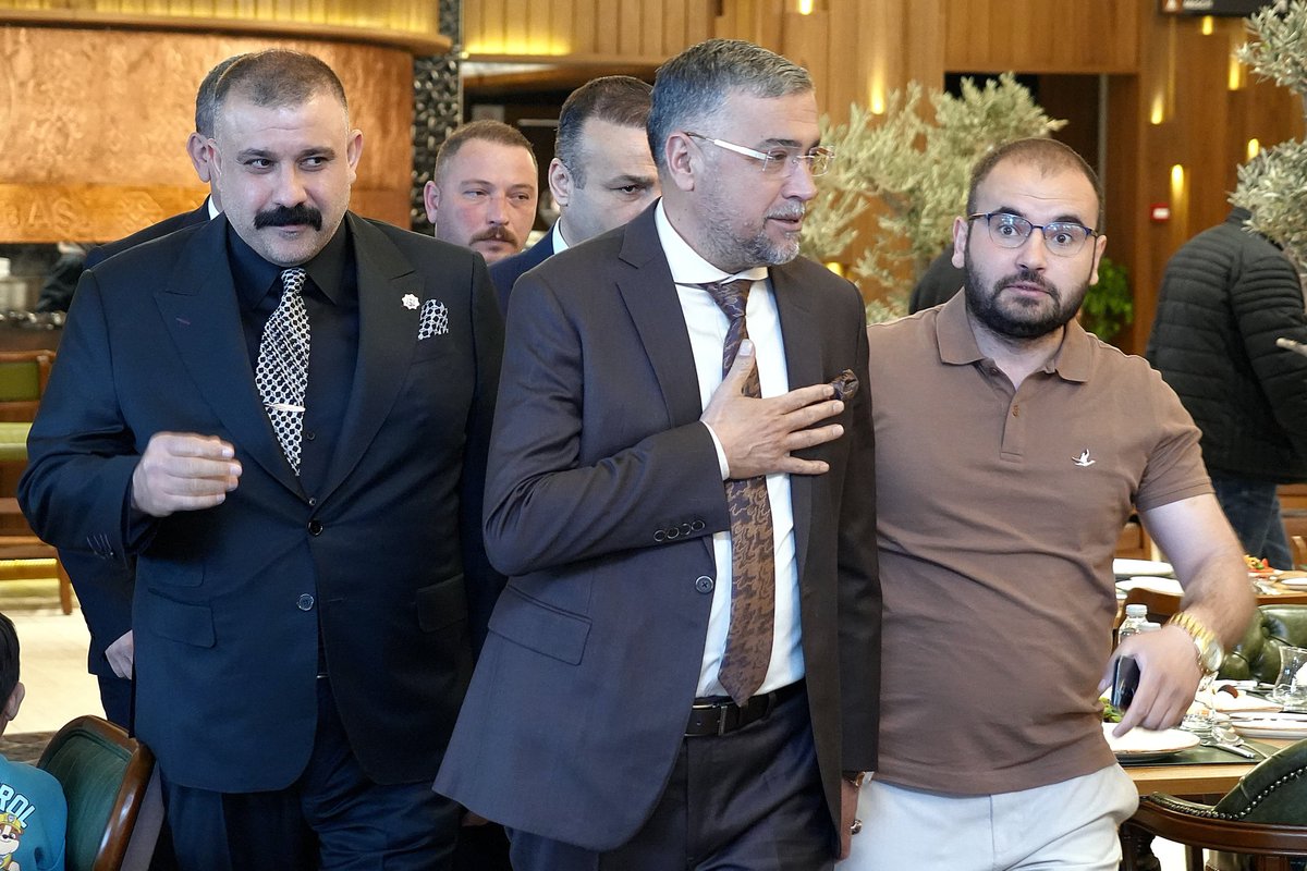 AlpDoganMHP's tweet photo. Zeyba İnşaat Yönetim Kurulu Başkanı Sn. Mehmet Selim Ulutekin tarafından düzenlenen kahvaltı programına; İl Yönetim Kurulu Üyelerimiz, Etimesgut İlçe Başkanımız Sn. İsa Muratgül ile birlikte katıldık.

Nazik misafirperverlikleri için Zeybay İnşaat Yönetim Kurulu Başkanı Sn. Mehmet Selim Ulutekin’e teşekkür ederiz.