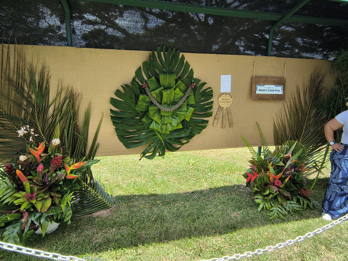 harrycovair's tweet photo. #LeiDayCelebration #LeiDay #MayDay #Lei #MayDayIsLeiDayInHawaii #Honolulu #Hawaii Mayor's Grand Prize https://t.co/eEgJ1EnW5i
