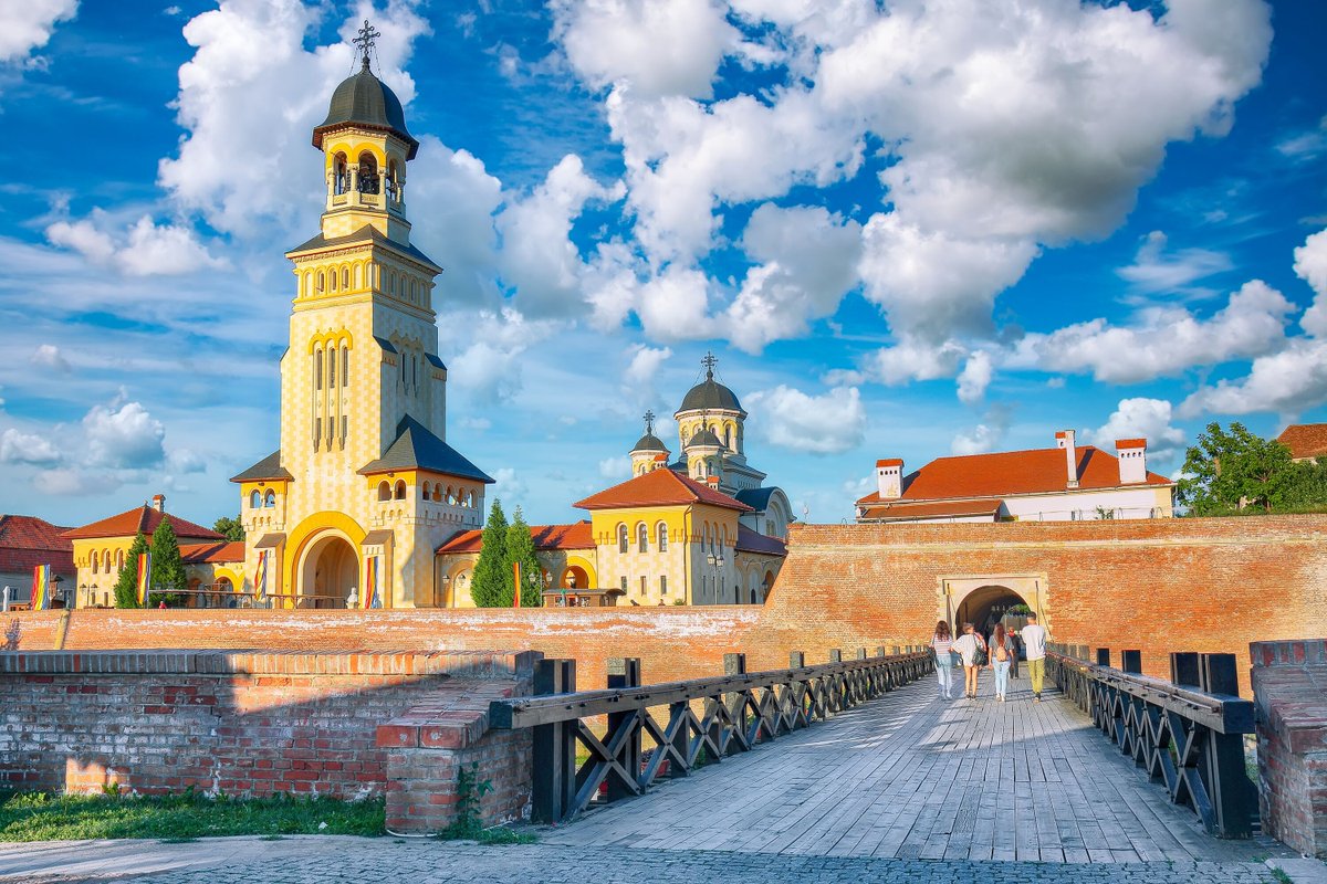 lookforplace's tweet image. #Coronation #Cathedral #Holy #Trinity Cathedral #Alba #Carolina #Fortress #Alba #Iulia #Romania