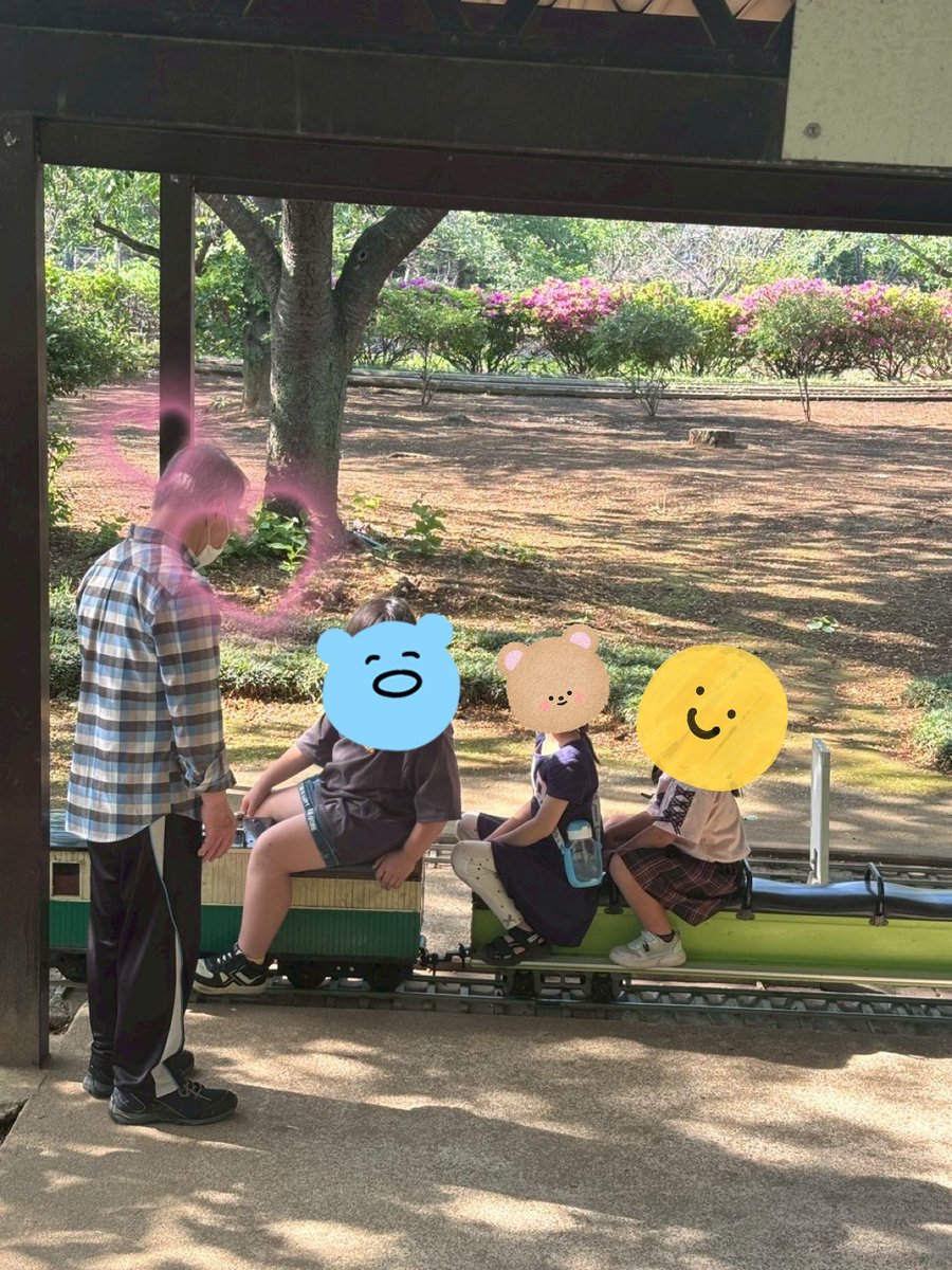 しいな tweet media