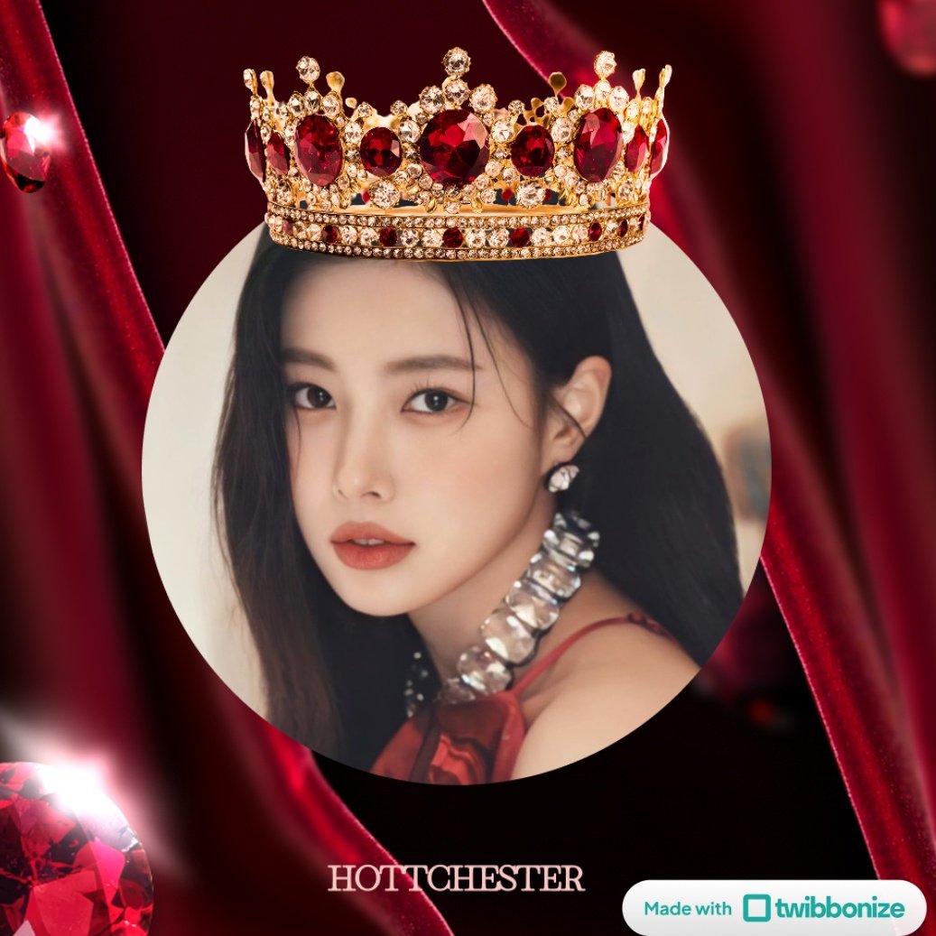 Hyecmu's tweet photo. @chesterishotts I, Gianne, stand beneath the crystal chandeliers of this grand ballroom, adorned in velvet and crowned, ready to surrender myself to the magic of this Glass &amp; Velvet Soirée night. https://t.co/m7CDznv0RK