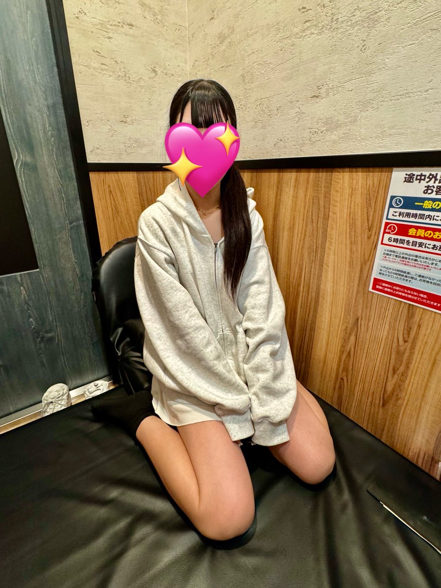 raywang_park's tweet photo. 池袋のネカフェで19才の地雷メイク美人@cfncue となかよくお話楽しいな❣️ https://t.co/ndZqLn6E9K