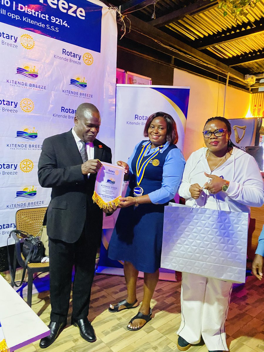 RcKitendebreeze's tweet image. Big moves and even bigger impact
We’re honored to welcome our newest honorary member MD Patrick Ocailap to the Rotary Club of Kitende Breeze—a distinguished leader and current Deputy Secretary at the Ministry of Finance &amp;amp; Economic Planning.
#majordonor
#UniteForGood
#RotaryD9214